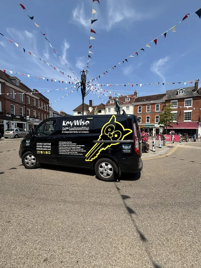 Keywise locksmith Bugsy & van, Romsey 3, Southampton & Romsey area