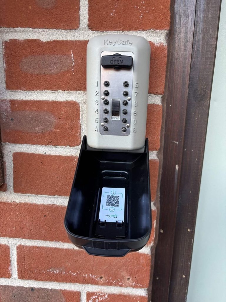 Keywise Secure Wall Mounted Keysafe Closed